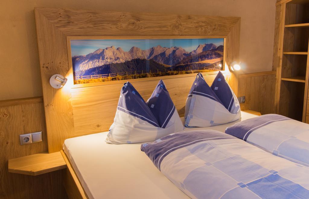 Pension Schweizerhof Waidring Szoba fotó
