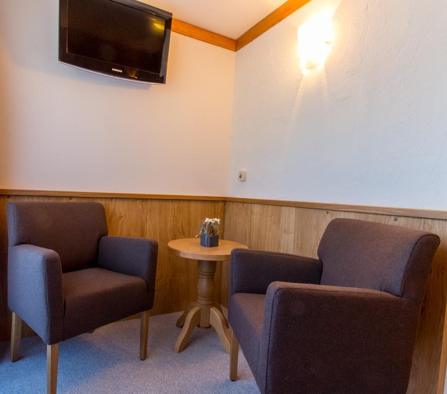 Pension Schweizerhof Waidring Szoba fotó